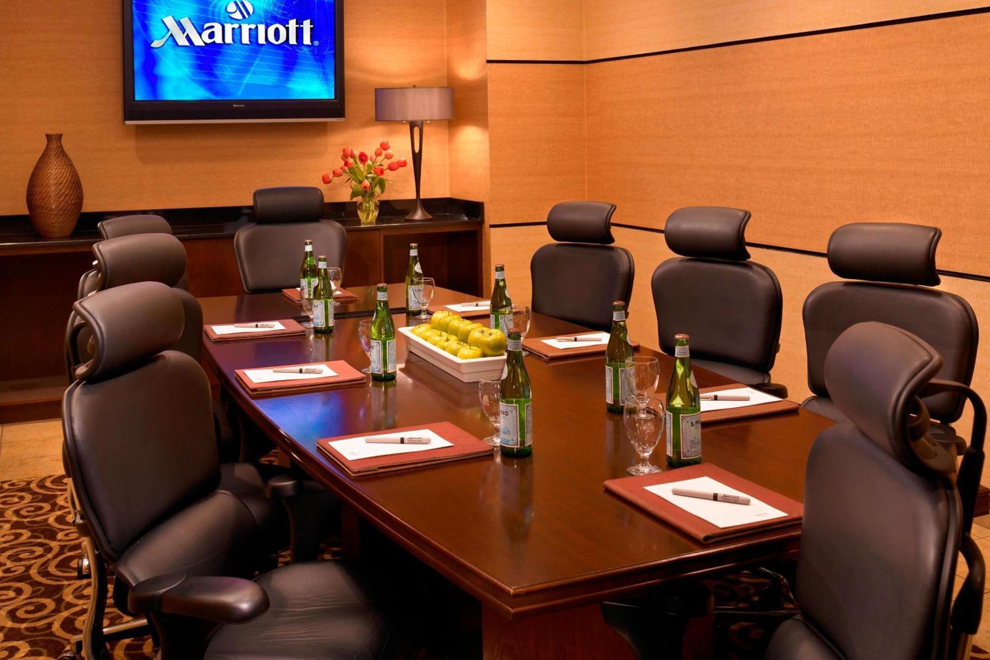 Detroit Marriott Troy Hotell Exteriör bild